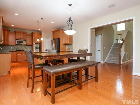 Hermosa cocina - 204 Few Cir