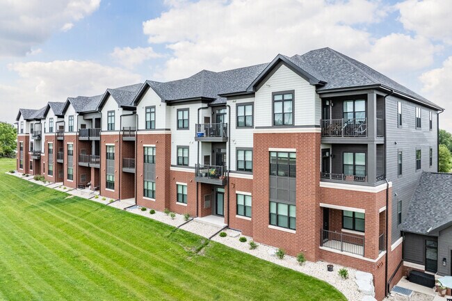 Photo - Van Buren West