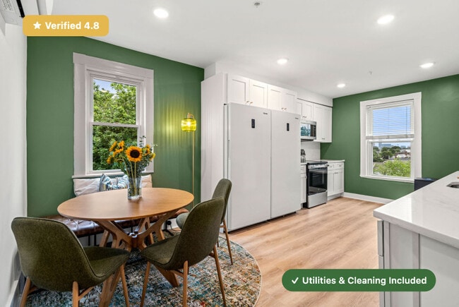 Building Photo - New RoostUp Furnished Private Bedroom with Ensuite Bath in Somerville, Boston!