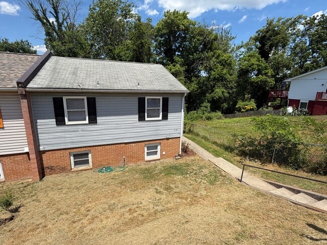 Photo - 813 Ridge St