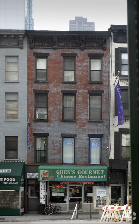 Photo - 1097 Second Ave