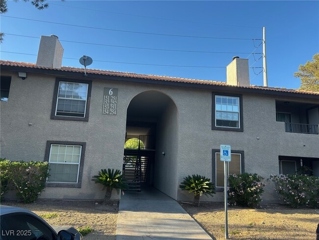Photo - 2606 S Durango Dr Unidad 251 Rental