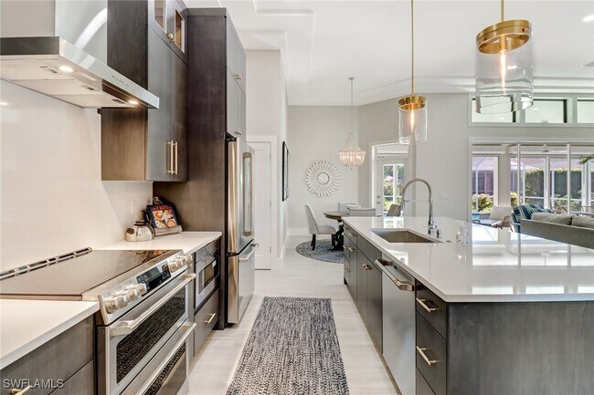 Photo - 28070 Winthrop Cir