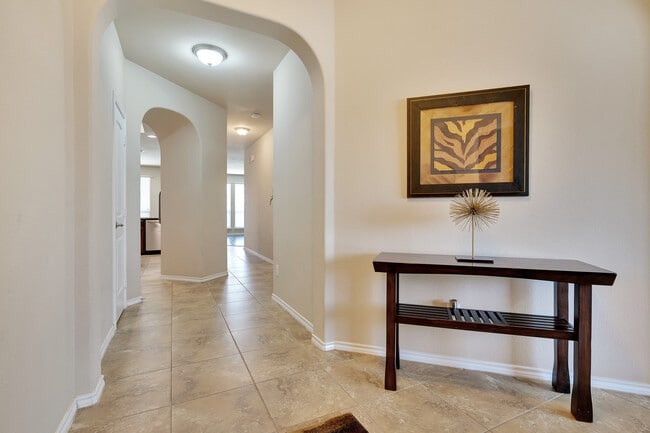 Photo - 117 Oakmont Dr