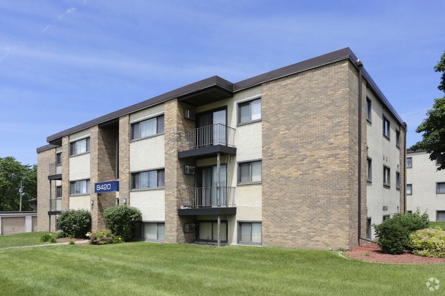 Building Photo - ReNew Meadow Lake