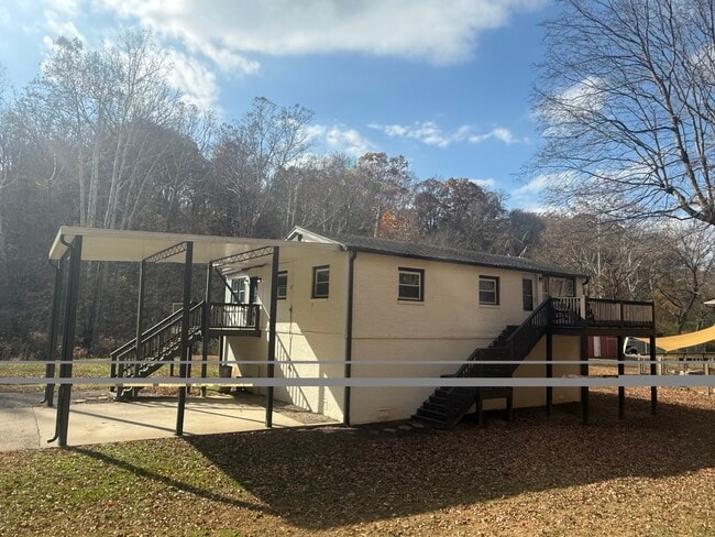 Photo - 8655 Coopertown Rd