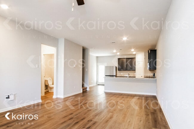 Photo - 108 Mount Vernon Way