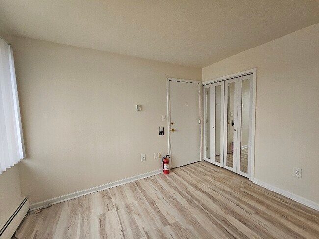 Photo - 1851 W 13 Mile Rd