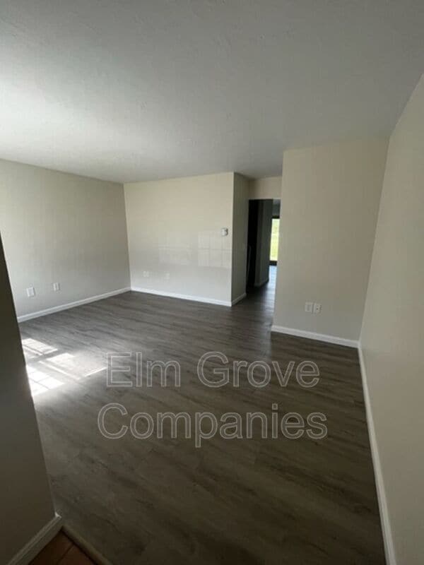 Photo - 37 Indian Brook Cir