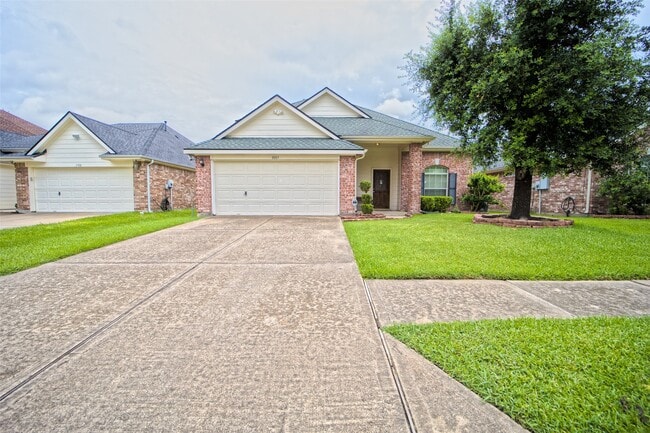 Photo - 8003 Beech Park Ln