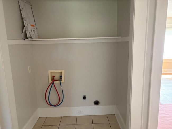 Photo - 808 Eastway Dr