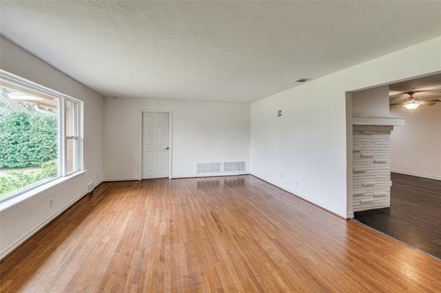 Photo - 6815 Azalea Ln