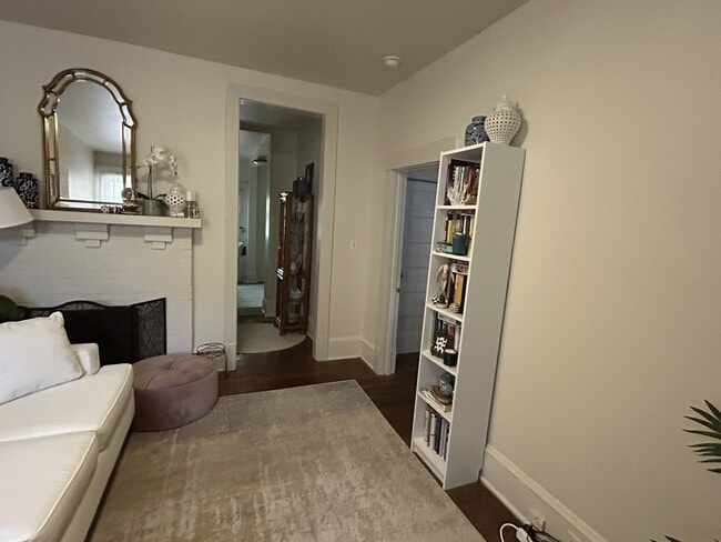 Photo - 216 Dexter Pl