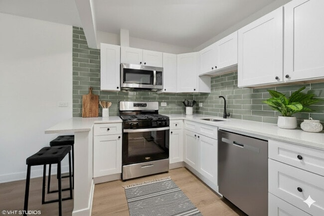 Photo - 15701 Lamon Ave Unit 01