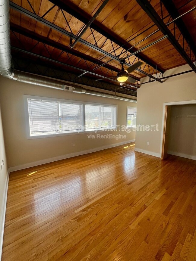 Photo - 2709 W Broad St Unit 1