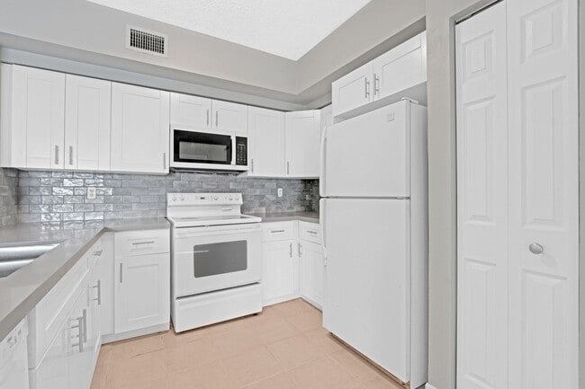 Photo - Modern Living in Miramar – 2 Bed/2 Bath Co... Condo Unit 306