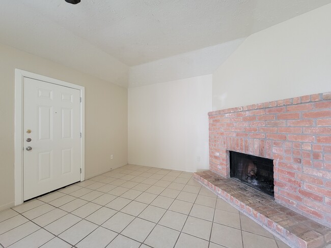 Photo - 10059 Emerald Creek Dr