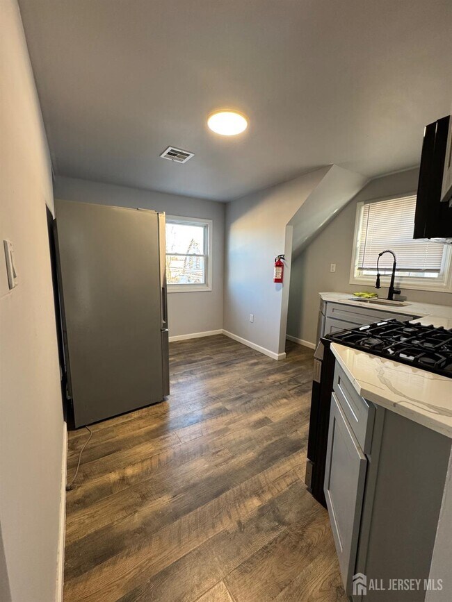 Photo - 150 Fabyan Pl Unidad 152