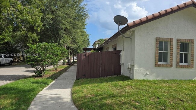 Photo - 15826 SW 138th Terrace