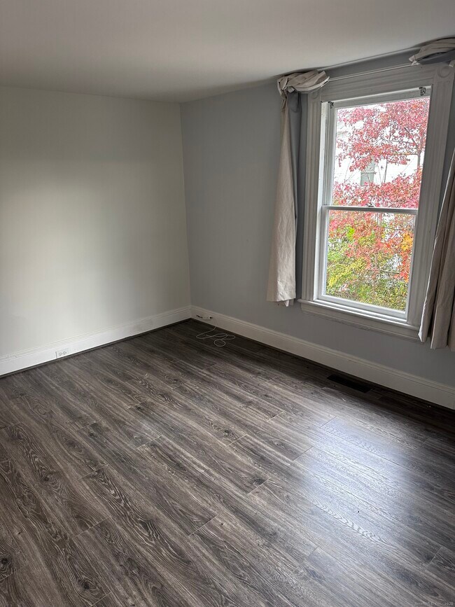 Photo - 941 E Broadway Apartamento Unidad 2