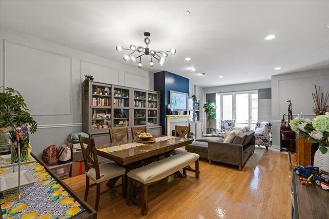 Photo - 849 W Ohio St Townhome