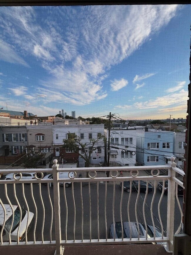 Photo - 166 Lincoln St