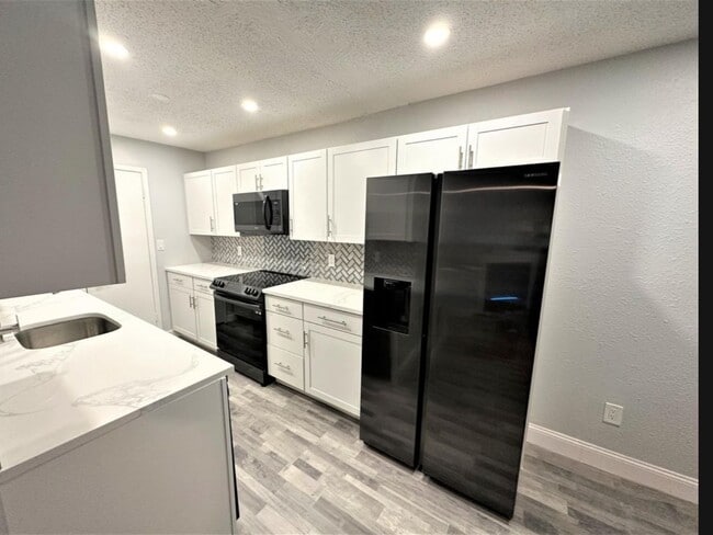 Photo - 3525 Sable Palm Ln Unit F