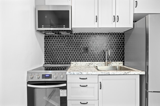 Photo - 411 SE 3rd Ave