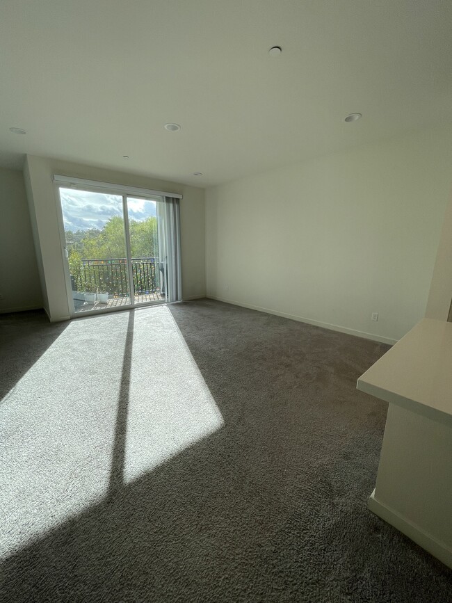 Living Room - 2524 S Escondido Blvd Townhome