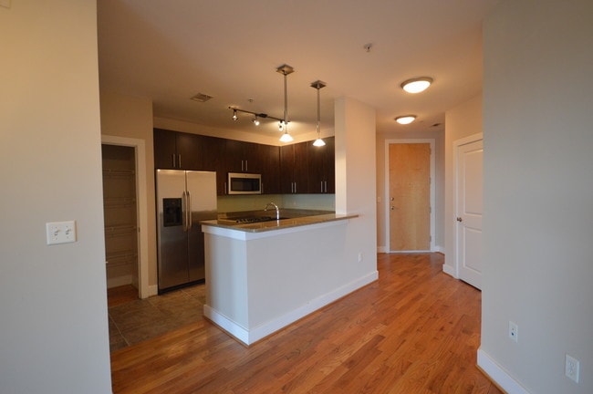 Photo - Artist Square