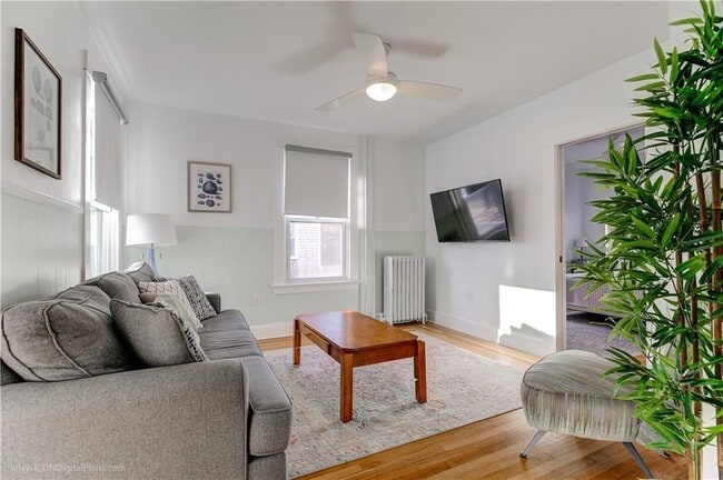 Photo - 12 Cranston Ave