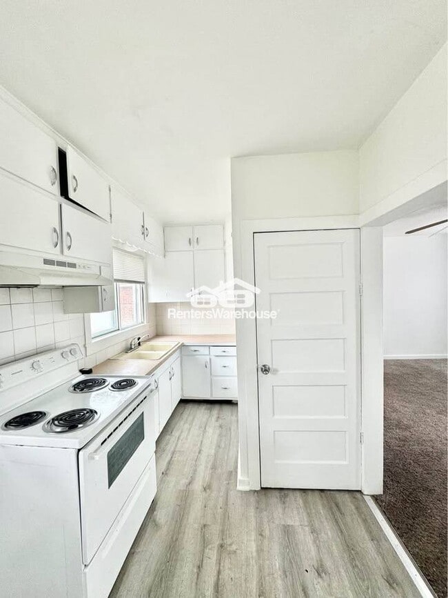 Photo - 1534 63rd St