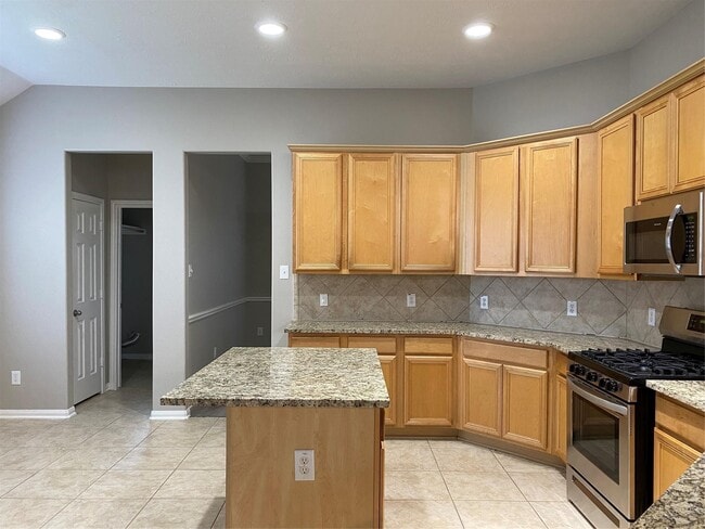 Photo - 18215 Linden Forest Ln