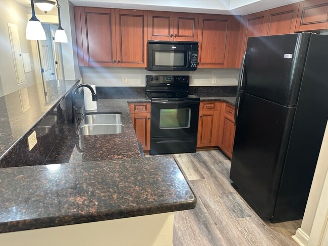 2 Monticello Village Dr