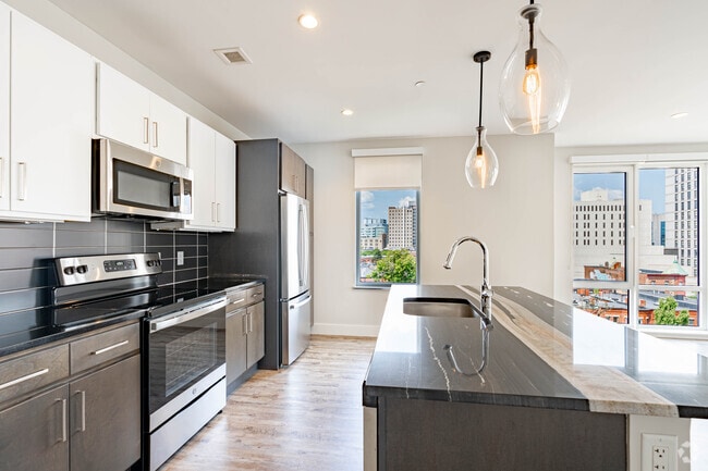 2 BR, 2 Ba - 1,000 SF - Kitchen