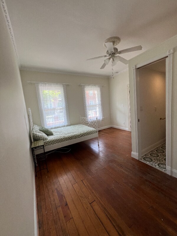 Photo - 2500 Bainbridge St