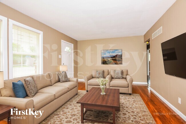 Photo - 1007 Chambers Rd