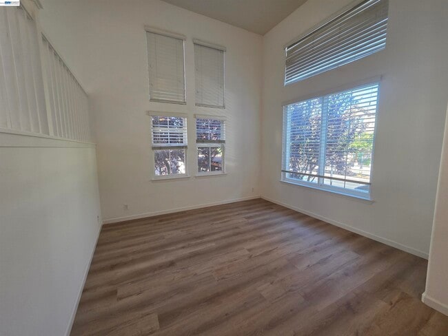 2985 First St