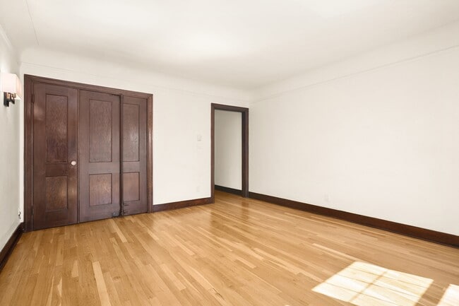 Photo - 6522 Phinney Ave N Unit 302