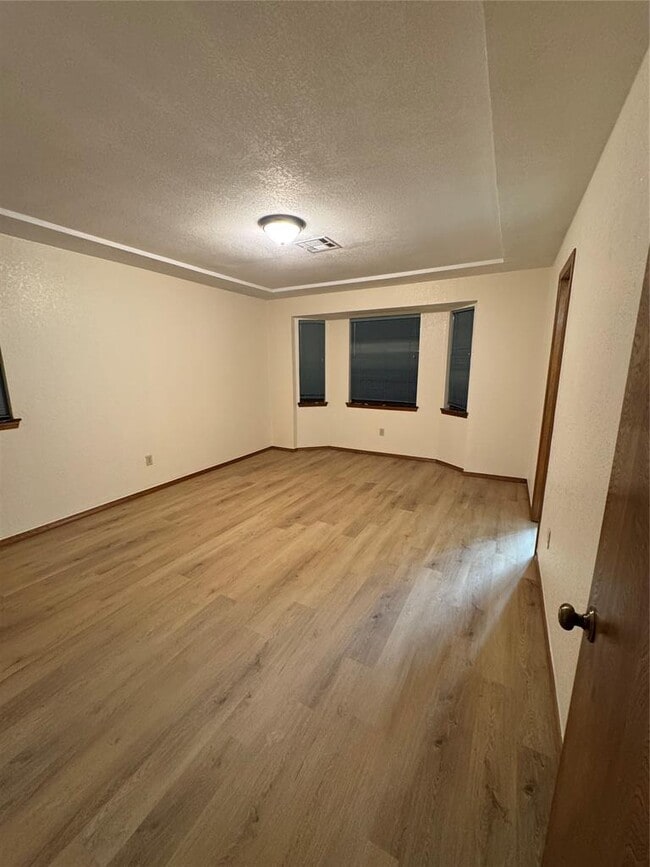 Photo - 1125 N Patterson Dr