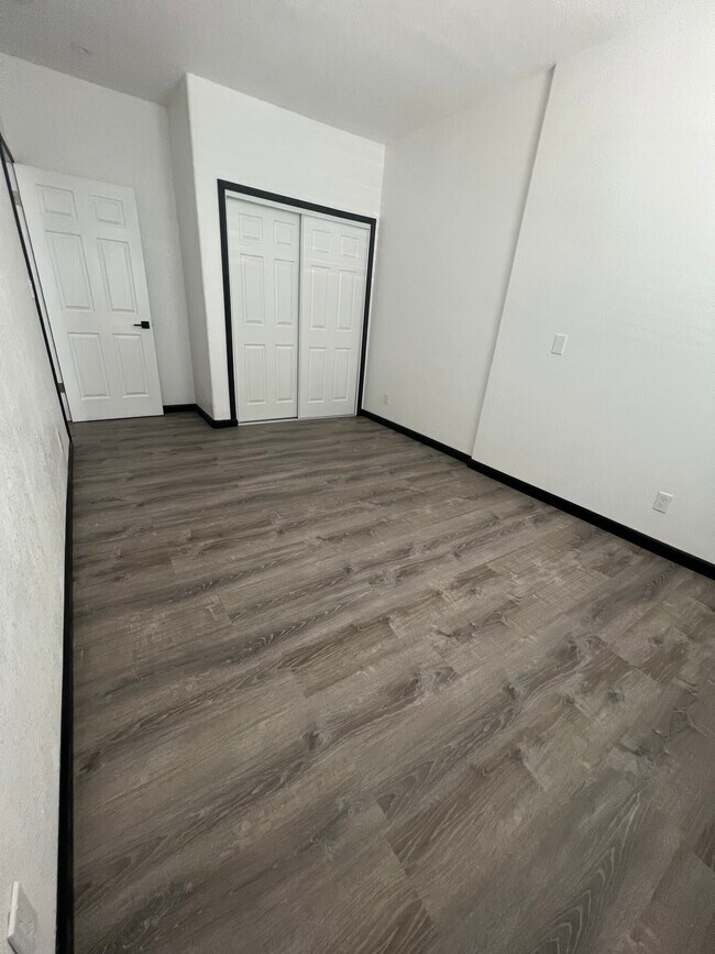 Photo - 253 Rose Ave