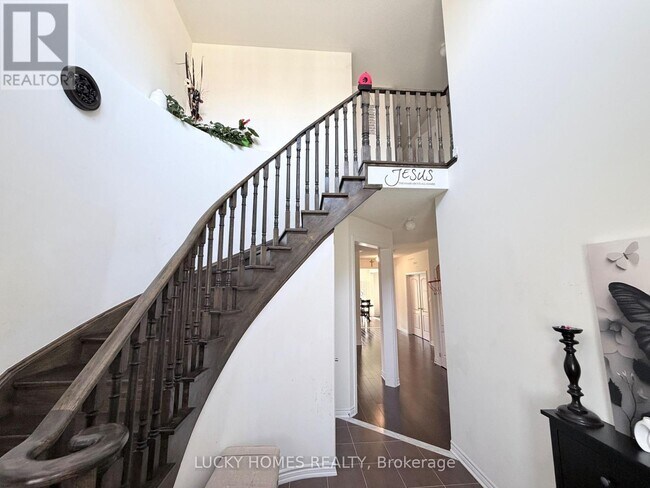 Photo - 45 Jardine St