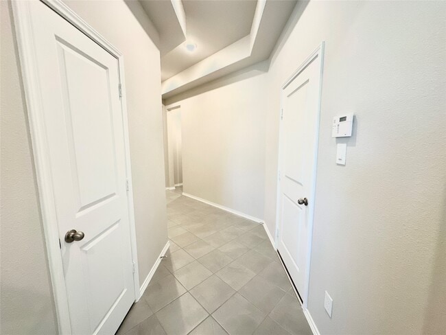 Photo - 3308 Scarlet Tupelo Wy