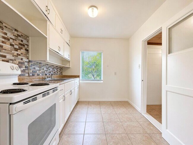 Photo - 404 Normandy St