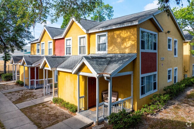 2271 Weston Ln Orlando, FL 32810 - Forest Edge