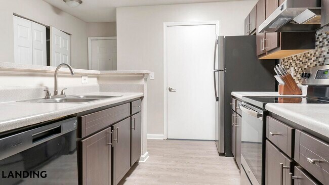 Photo - 3470 Mt Zion Rd Unidad 1309