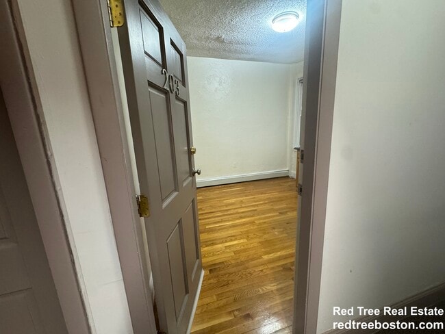 Building Photo - 51 S Huntington Ave Unit B1