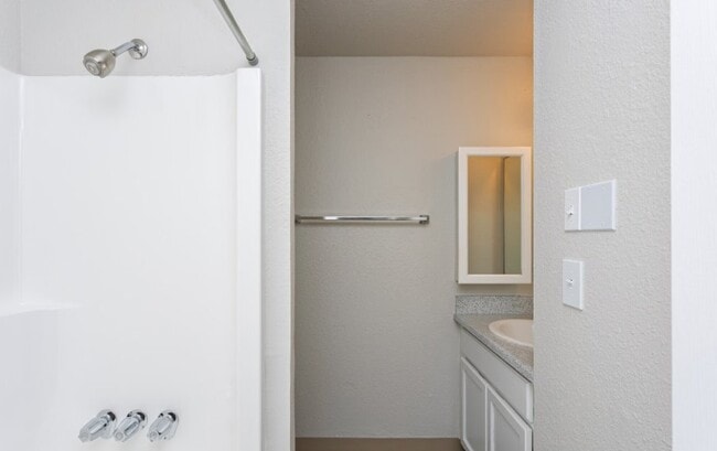 Photo - 3218 S Monroe St Unit 1x1