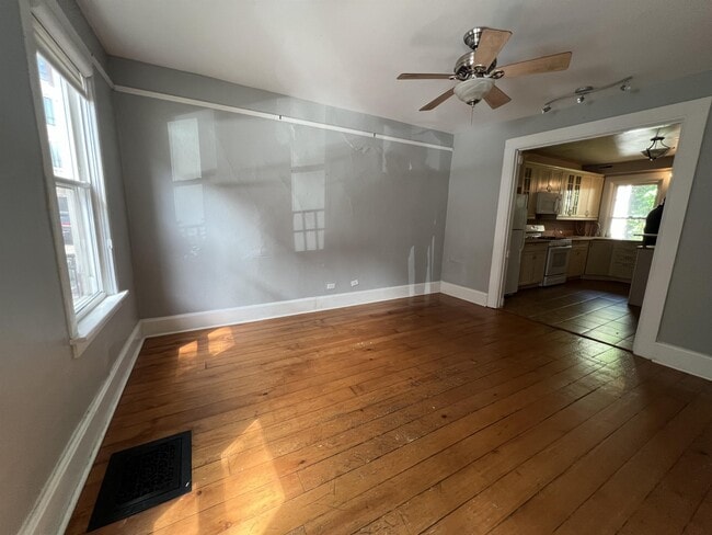 Photo - 2010 W Concord Pl