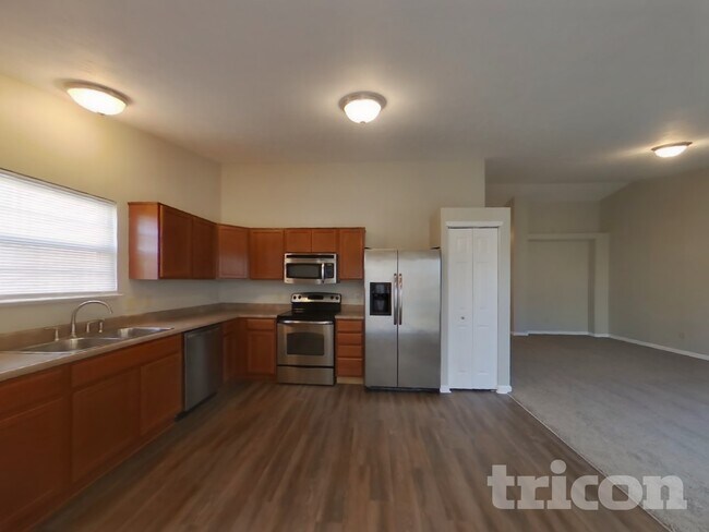 Photo - 710 Montezuma Express Dr